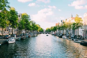 NLAMS Amsterdam body of water under white sky Adrien Olichon.jpg Photo